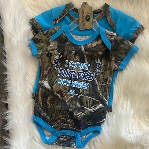 Mossy Oak Camo and Blue Baby 2 piece  bodysuit